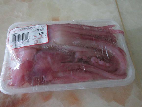 香辣魷魚須的做法-香辣味炒菜譜-易網<a href=http://www.xllyou.com/ target=_blank class=infotextkey>健康養生</a>網 香辣魷魚須的做法-香辣味炒菜譜