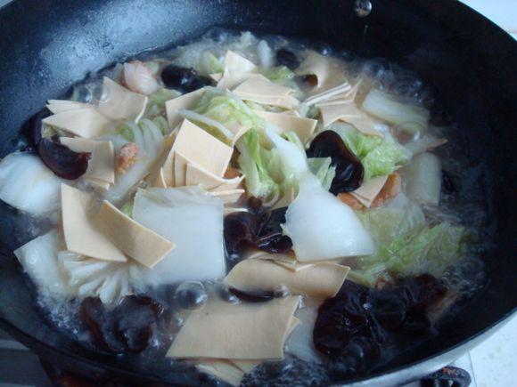 千張白菜亂燉的做法-家常味燉菜譜-易網健康養生網 千張白菜亂燉的做法-家常味燉菜譜