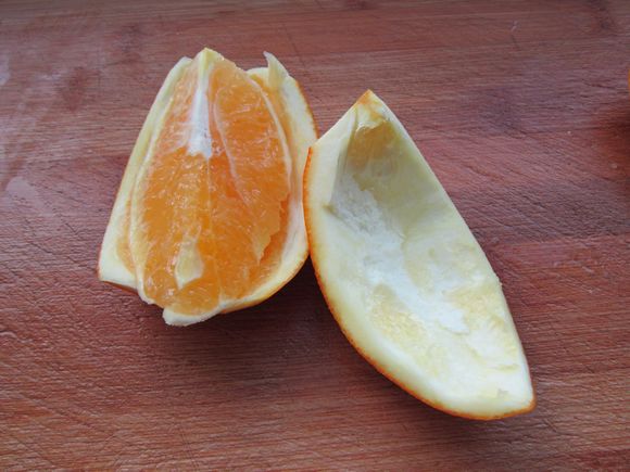 橙子皮拌青蘿卜絲的做法-家常味拌菜譜-易網(wǎng)健康養(yǎng)生網(wǎng) 橙子皮拌青蘿卜絲的做法-家常味拌菜譜