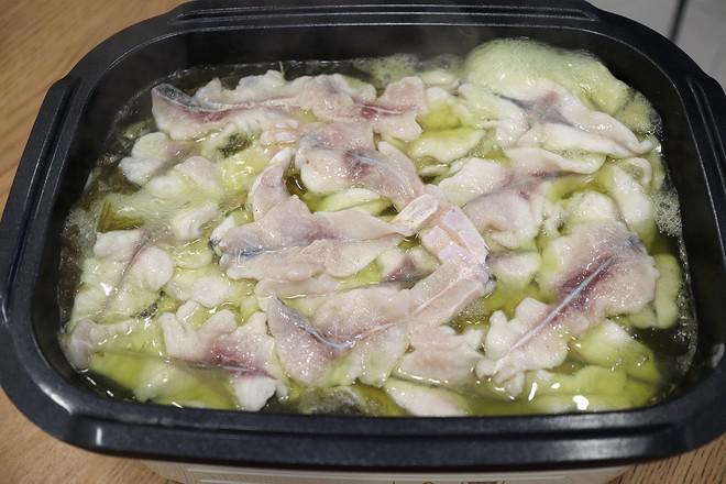 酸菜魚的做法-酸辣味煮菜譜-易網健康養生網 酸菜魚的做法-酸辣味煮菜譜