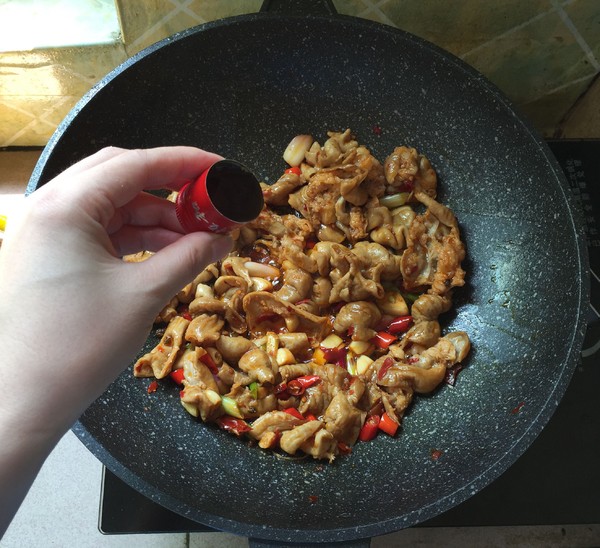 肥腸煮黑魚(yú)的做法-香辣味煮菜譜-易網(wǎng)健康養(yǎng)生網(wǎng) 肥腸煮黑魚(yú)的做法-香辣味煮菜譜