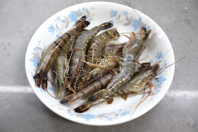 蒸蝦仁玉子豆腐的做法-咸鮮味蒸菜譜-易網<a href=http://www.xllyou.com/ target=_blank class=infotextkey>健康養生</a>網 蒸蝦仁玉子豆腐的做法-咸鮮味蒸菜譜