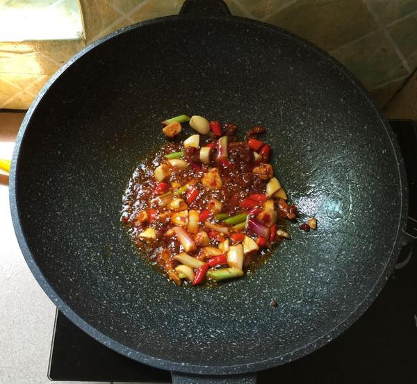 肥腸煮黑魚(yú)的做法-香辣味煮菜譜-易網(wǎng)健康養(yǎng)生網(wǎng) 肥腸煮黑魚(yú)的做法-香辣味煮菜譜