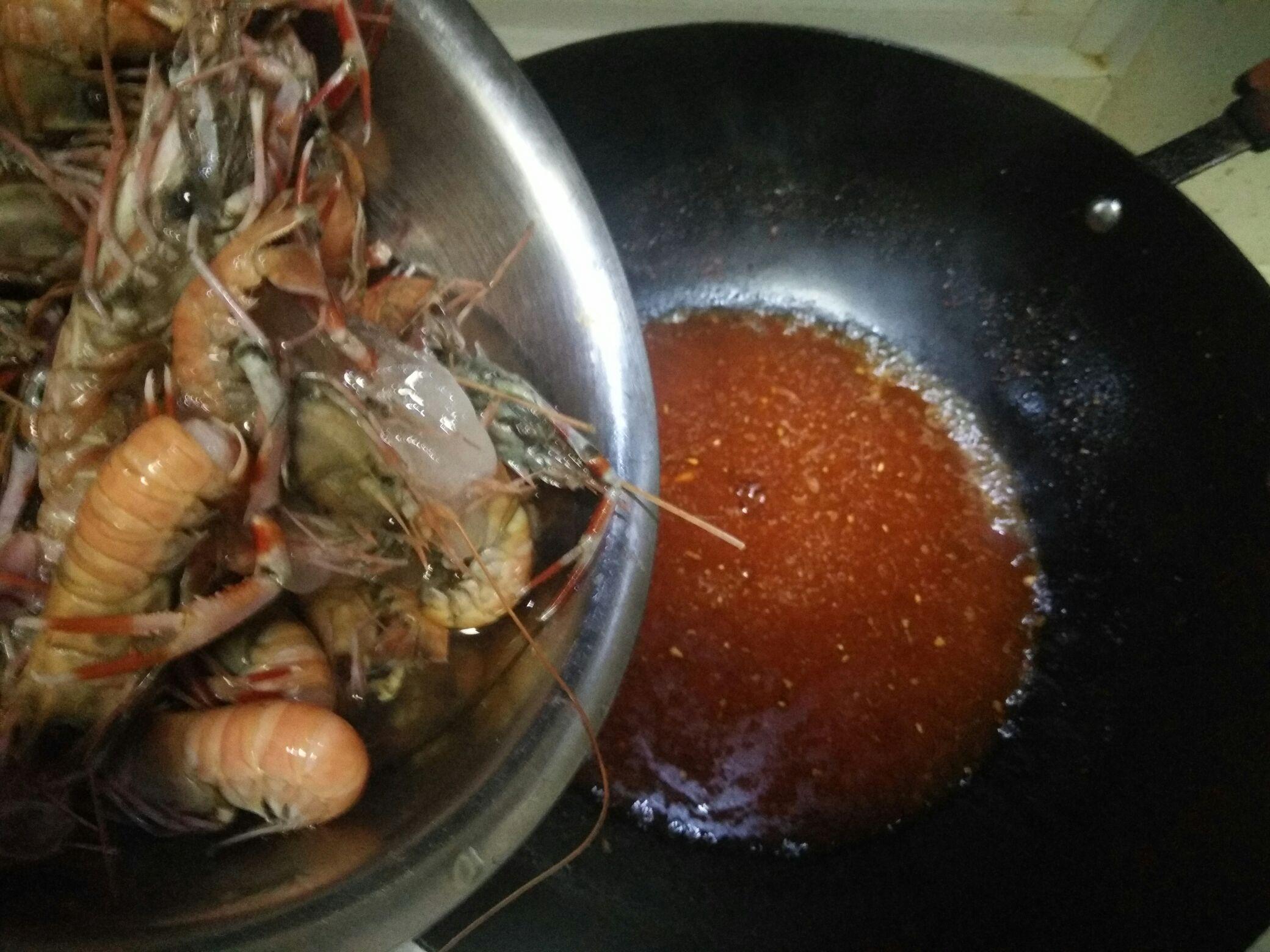 麻辣鰲蝦的做法-麻辣味炒菜譜