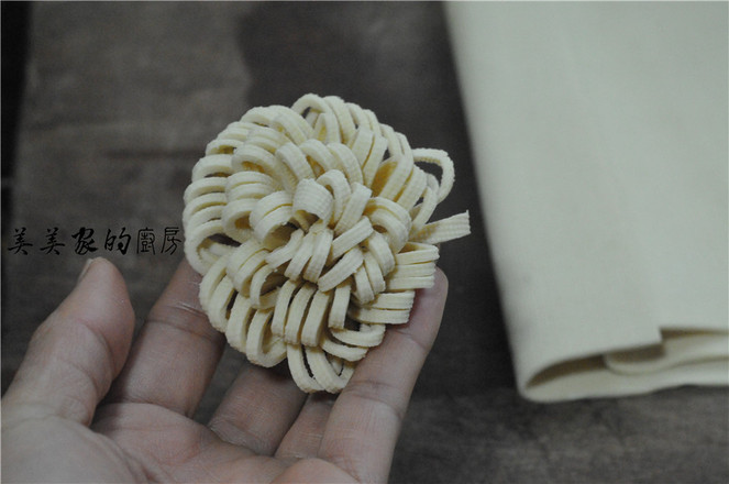 開花豆皮的做法-家常味蒸菜譜-易網(wǎng)健康養(yǎng)生網(wǎng) 開花豆皮的做法-家常味蒸菜譜