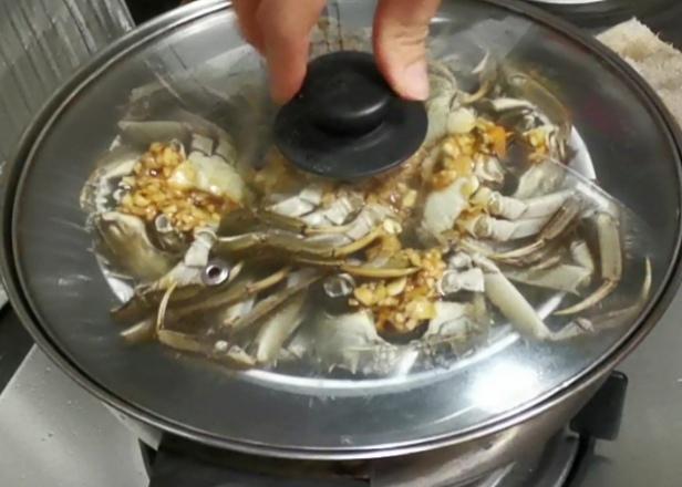 蒸螃蟹的做法-咸鮮味蒸菜譜-易網健康養生網 蒸螃蟹的做法-咸鮮味蒸菜譜