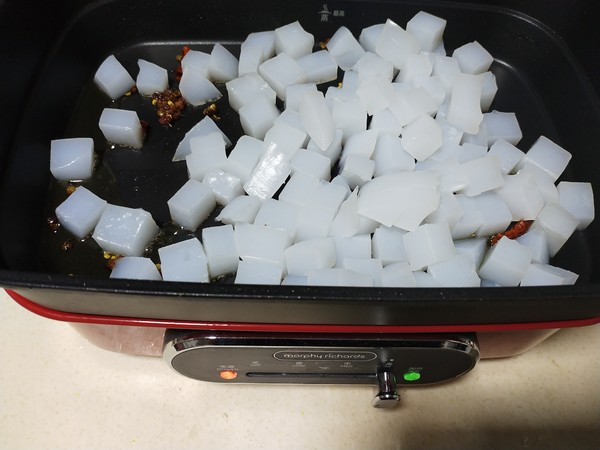 麻辣炒涼粉的做法-麻辣味炒菜譜-易網(wǎng)健康養(yǎng)生網(wǎng) 麻辣炒涼粉的做法-麻辣味炒菜譜