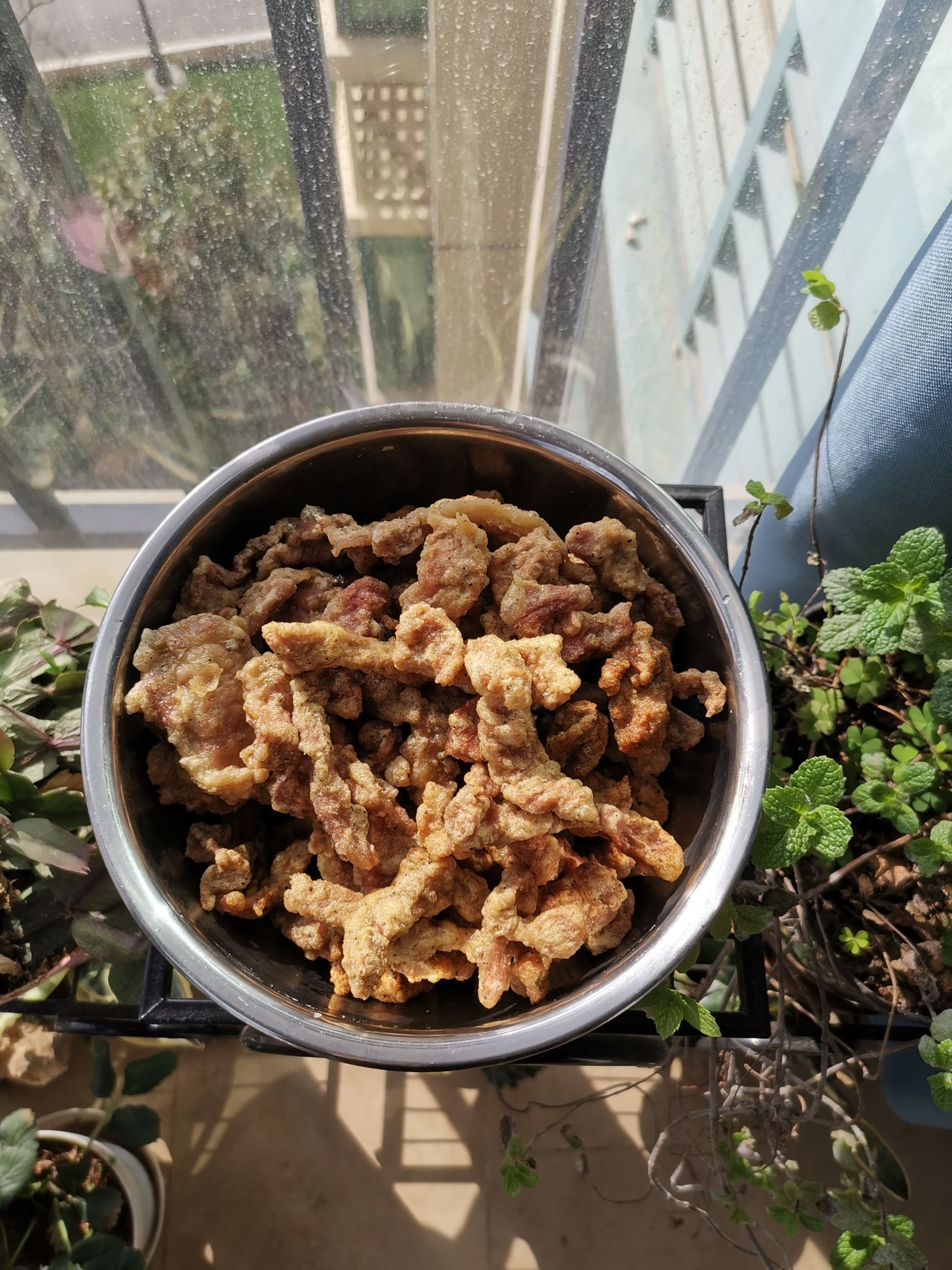 炸酥肉的做法-家常味炸菜譜-易網健康養生網 炸酥肉的做法-家常味炸菜譜