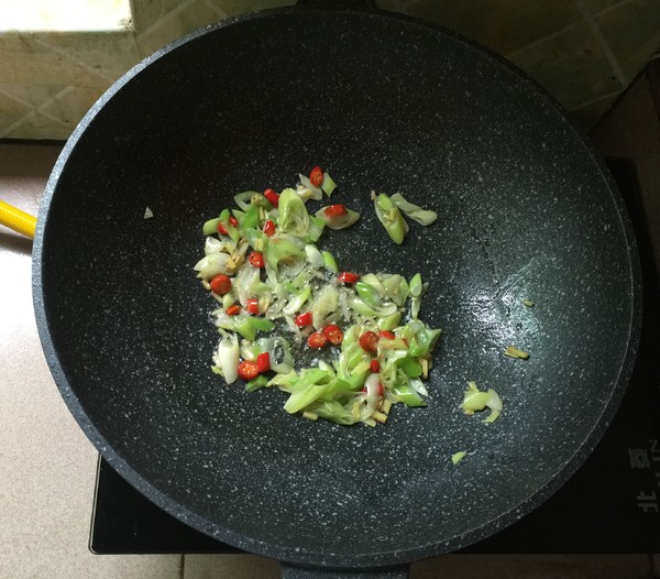 洋蔥生蠔的做法-咸鮮味炒菜譜-易網(wǎng)健康養(yǎng)生網(wǎng) 洋蔥生蠔的做法-咸鮮味炒菜譜