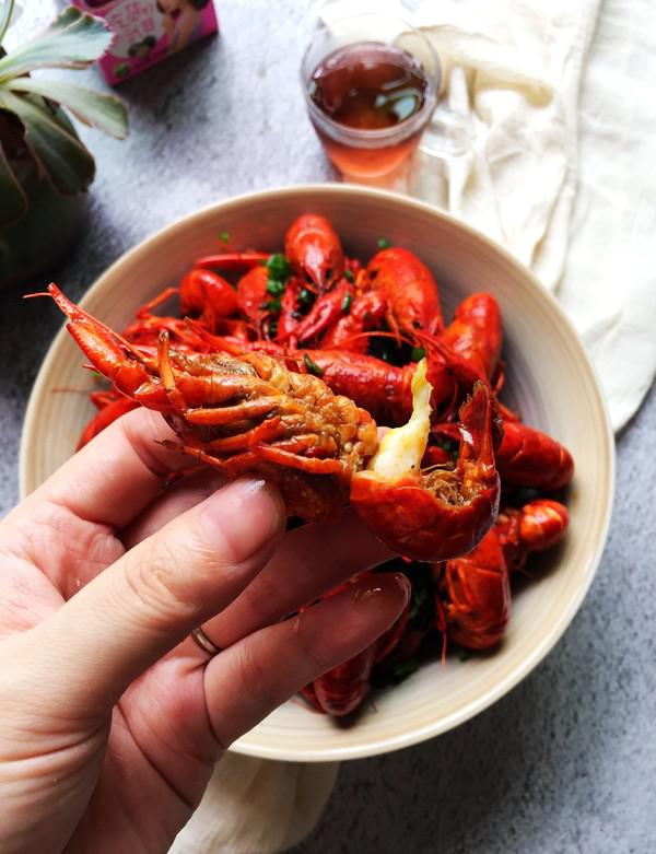 麻辣小龍蝦的做法-香辣味炒菜譜-易網健康養生網 麻辣小龍蝦的做法-香辣味炒菜譜