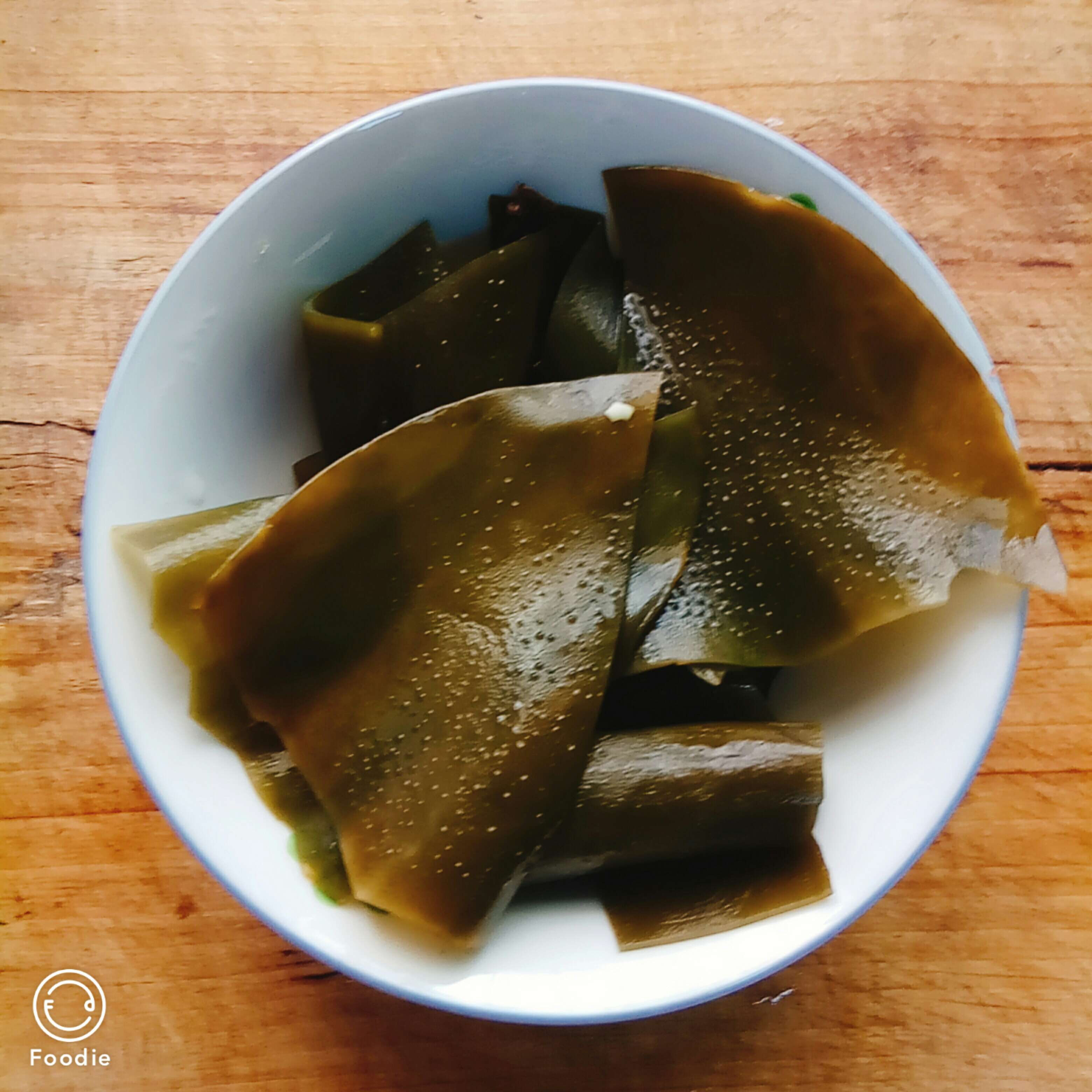 紅燒肉燉海帶的做法-家常味燉菜譜-易網(wǎng)健康養(yǎng)生網(wǎng) 紅燒肉燉海帶的做法-家常味燉菜譜