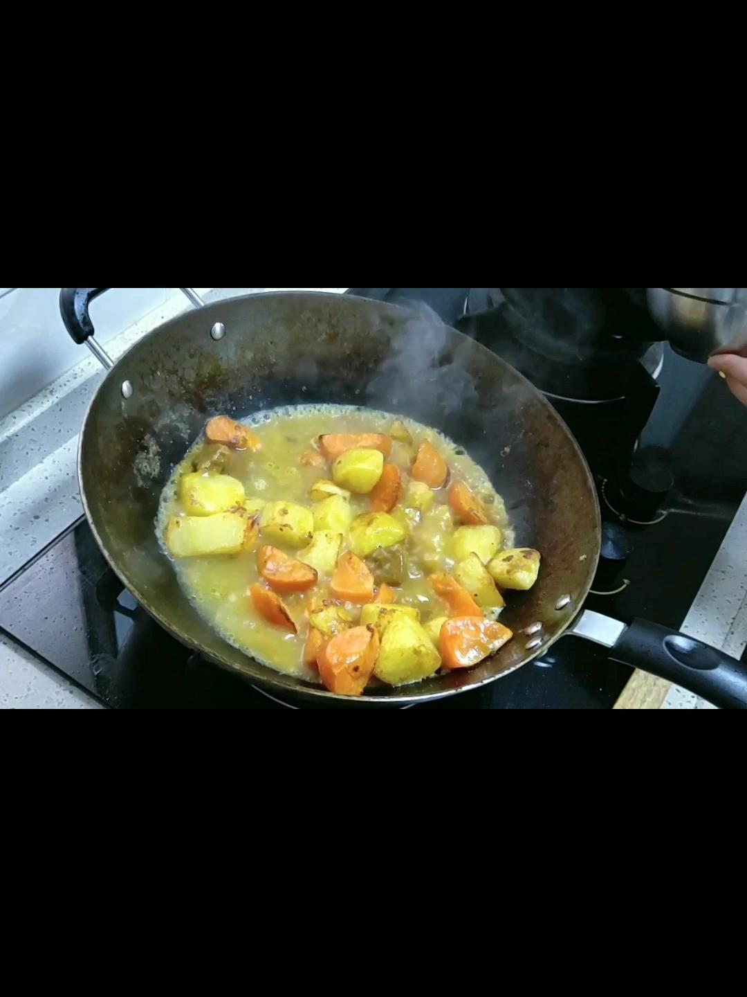 咖哩牛腩的做法-咖喱味燉菜譜-易網(wǎng)健康養(yǎng)生網(wǎng) 咖哩牛腩的做法-咖喱味燉菜譜