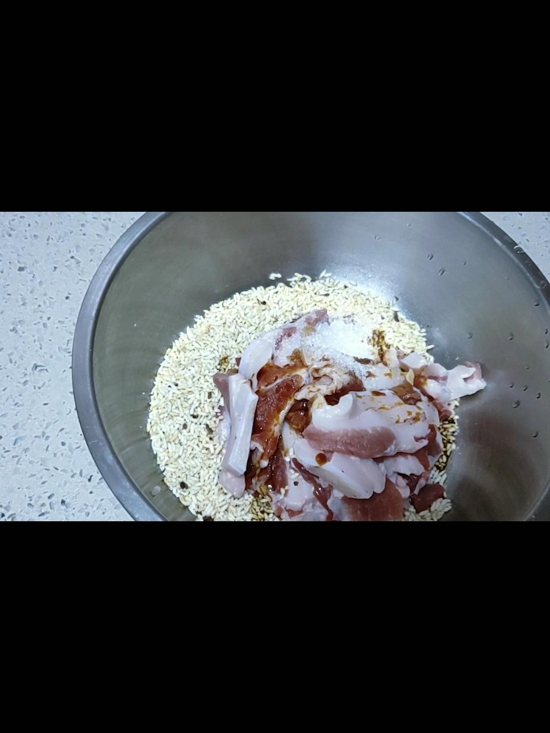 米粉肉的做法-咸鮮味蒸菜譜-易網健康養生網 米粉肉的做法-咸鮮味蒸菜譜