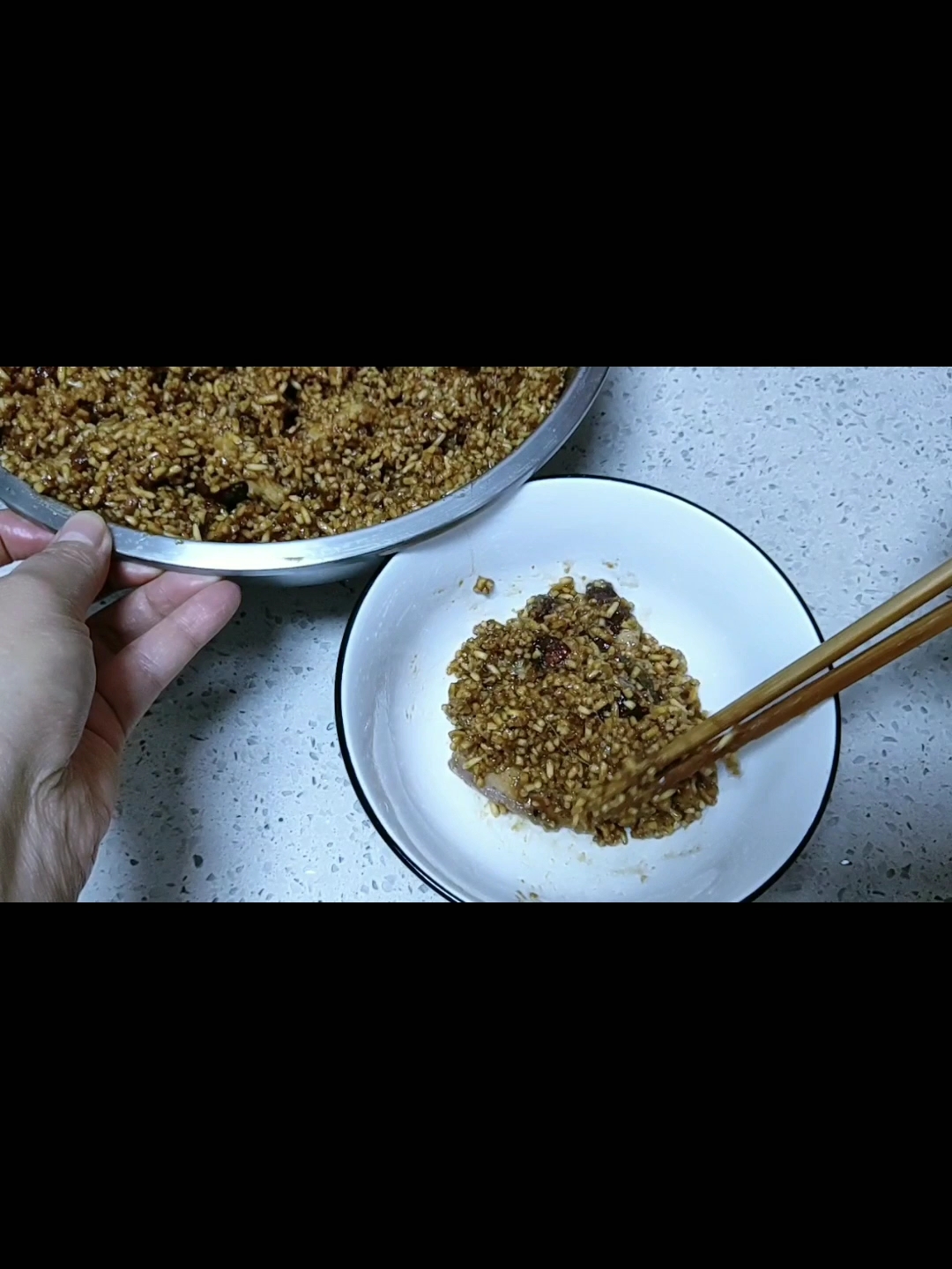 米粉肉的做法-咸鮮味蒸菜譜-易網健康養生網 米粉肉的做法-咸鮮味蒸菜譜