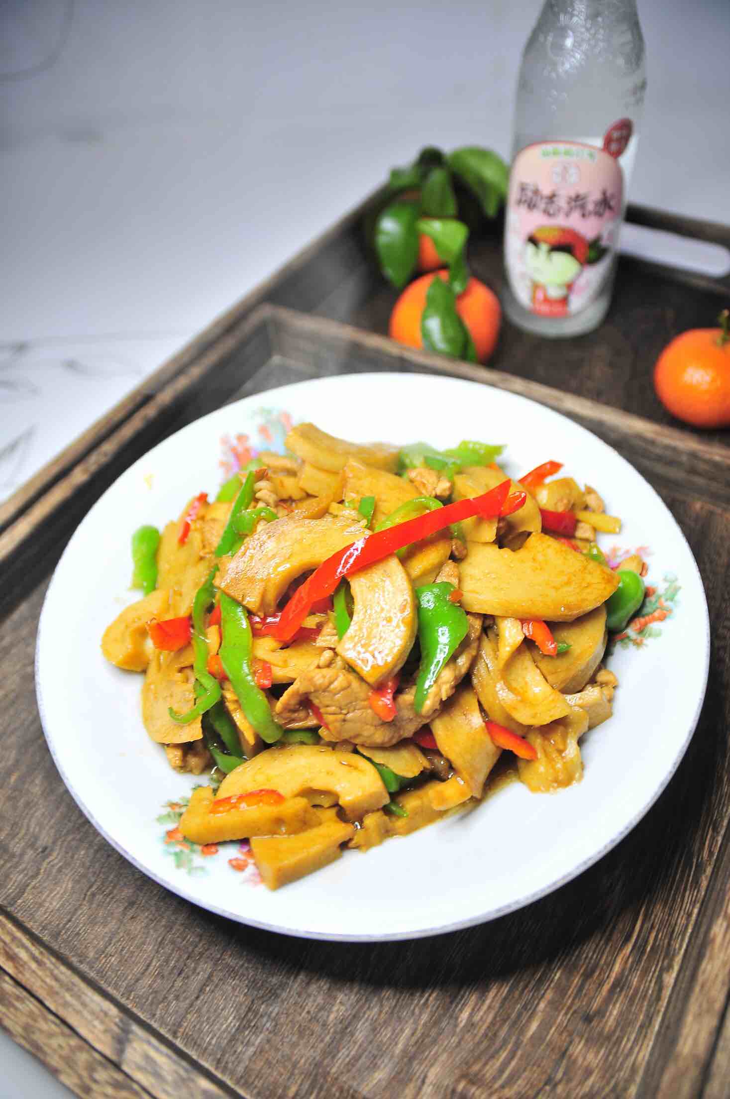 面筋炒肉絲的做法-家常味炒菜譜-易網健康養生網 面筋炒肉絲的做法-家常味炒菜譜