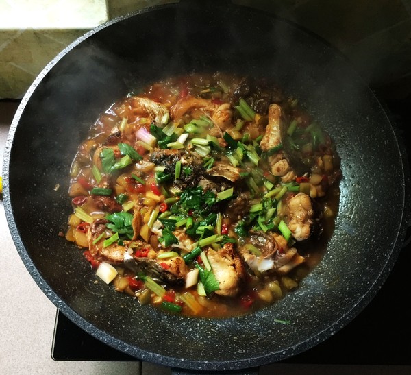 泡兒菜燒草魚的做法-酸辣味燒菜譜-易網健康養生網 泡兒菜燒草魚的做法-酸辣味燒菜譜