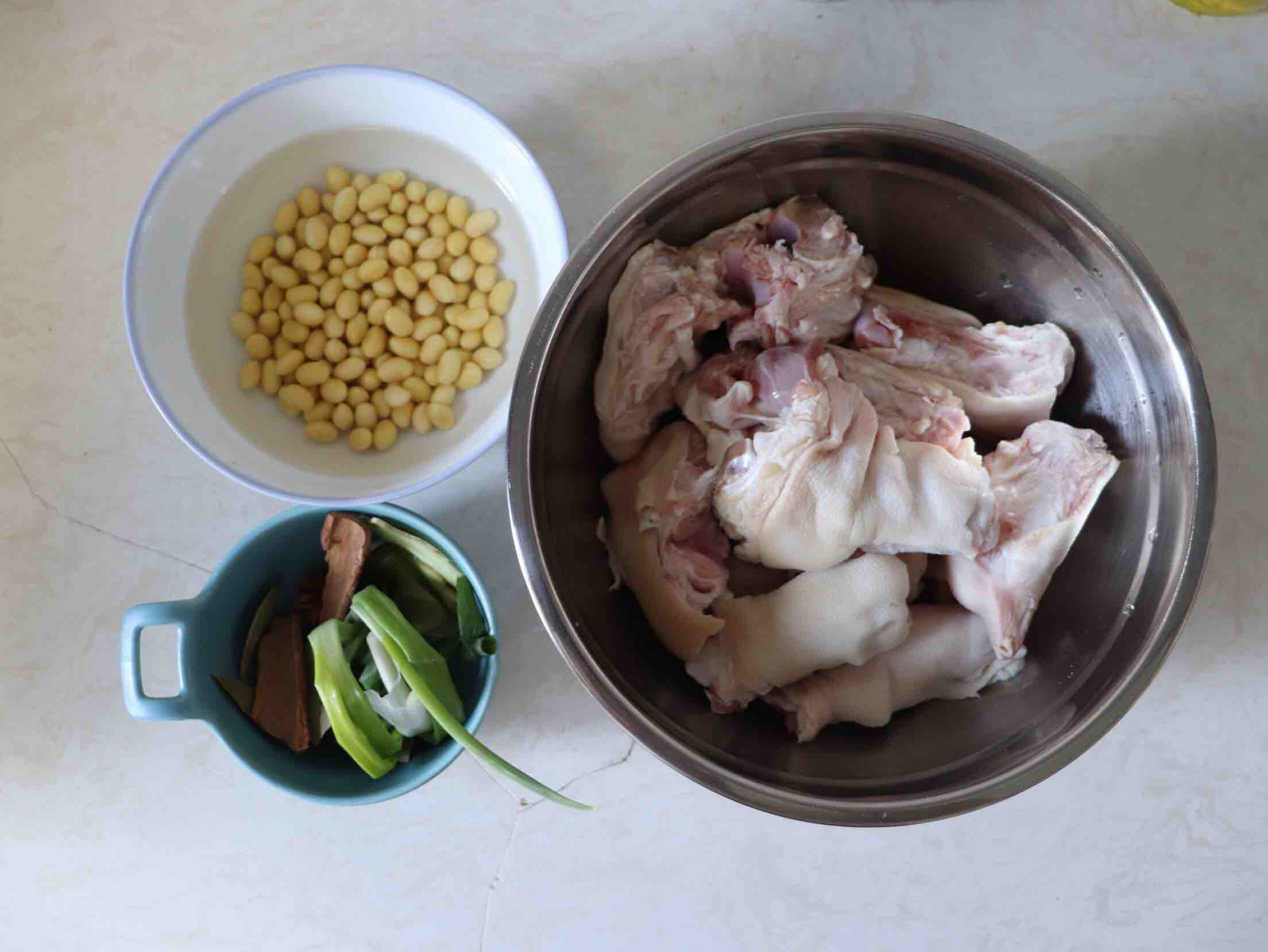 簡單易學的美味紅燒豬蹄的做法-家常味燒菜譜