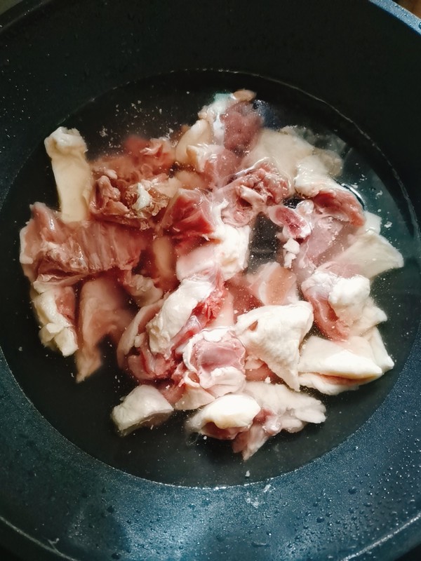 啤酒鴨的做法-咸鮮味燒菜譜-易網<a href=http://www.xllyou.com/ target=_blank class=infotextkey>健康養生</a>網 啤酒鴨的做法-咸鮮味燒菜譜