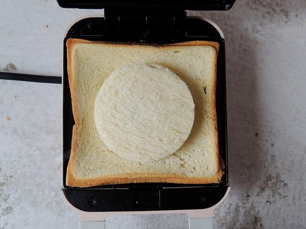 荷包蛋吐司的做法-家常味炸菜譜