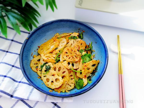 涼拌藕片的做法-咸鮮味拌菜譜-易網(wǎng)健康養(yǎng)生網(wǎng) 涼拌藕片的做法-咸鮮味拌菜譜