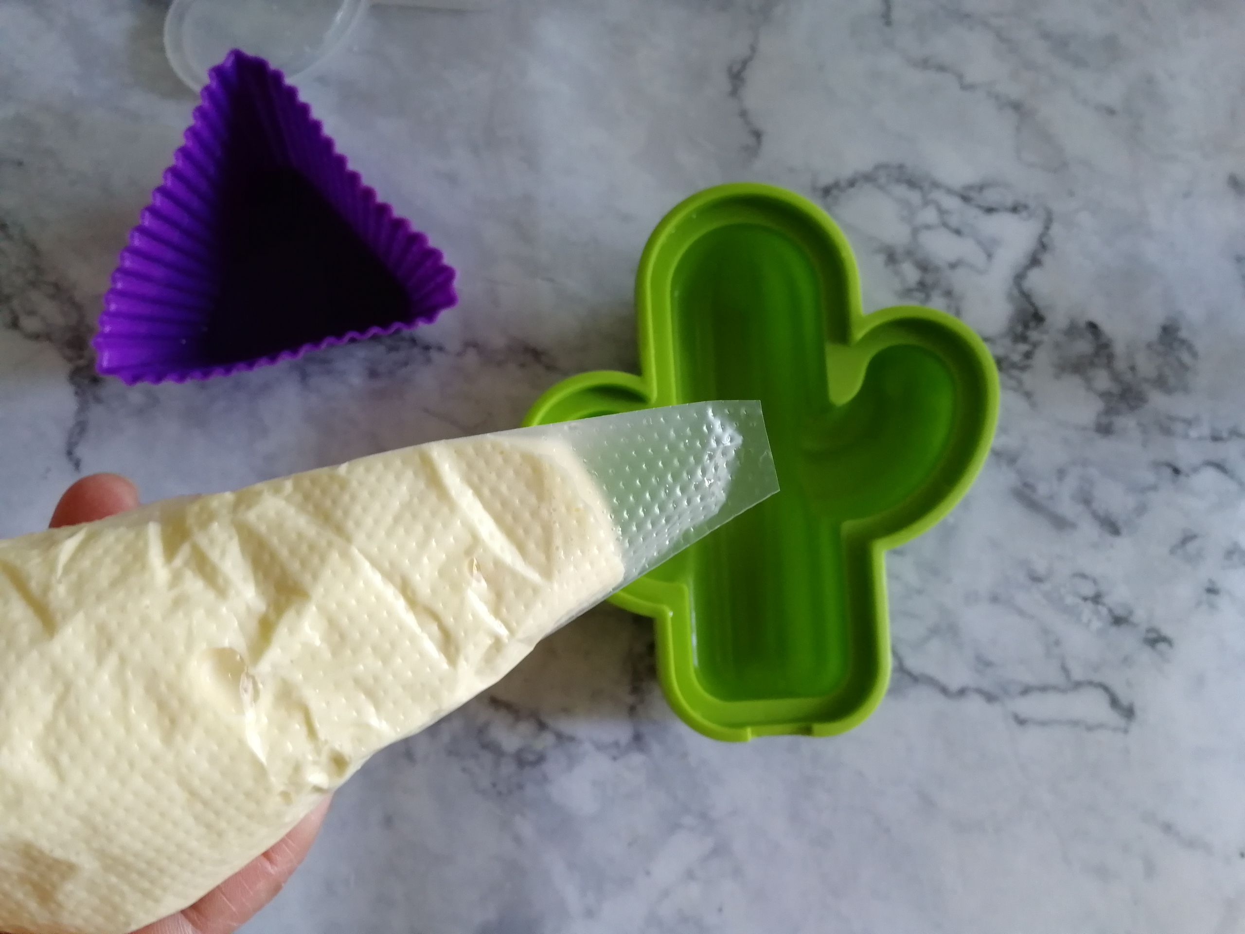 藍莓醬蒸糕的做法-酸甜味蒸菜譜-易網健康養生網 藍莓醬蒸糕的做法-酸甜味蒸菜譜