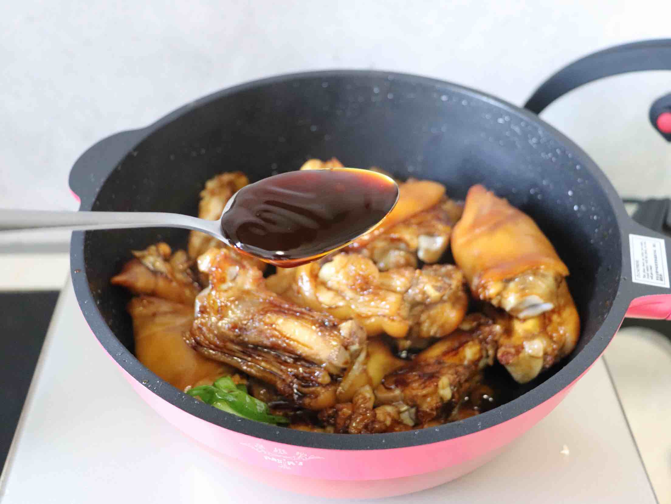 簡單易學的美味紅燒豬蹄的做法-家常味燒菜譜