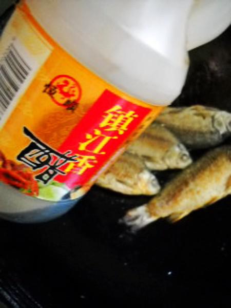 蘿卜燉鯽魚的做法-咸鮮味燉菜譜-易網(wǎng)健康養(yǎng)生網(wǎng) 蘿卜燉鯽魚的做法-咸鮮味燉菜譜