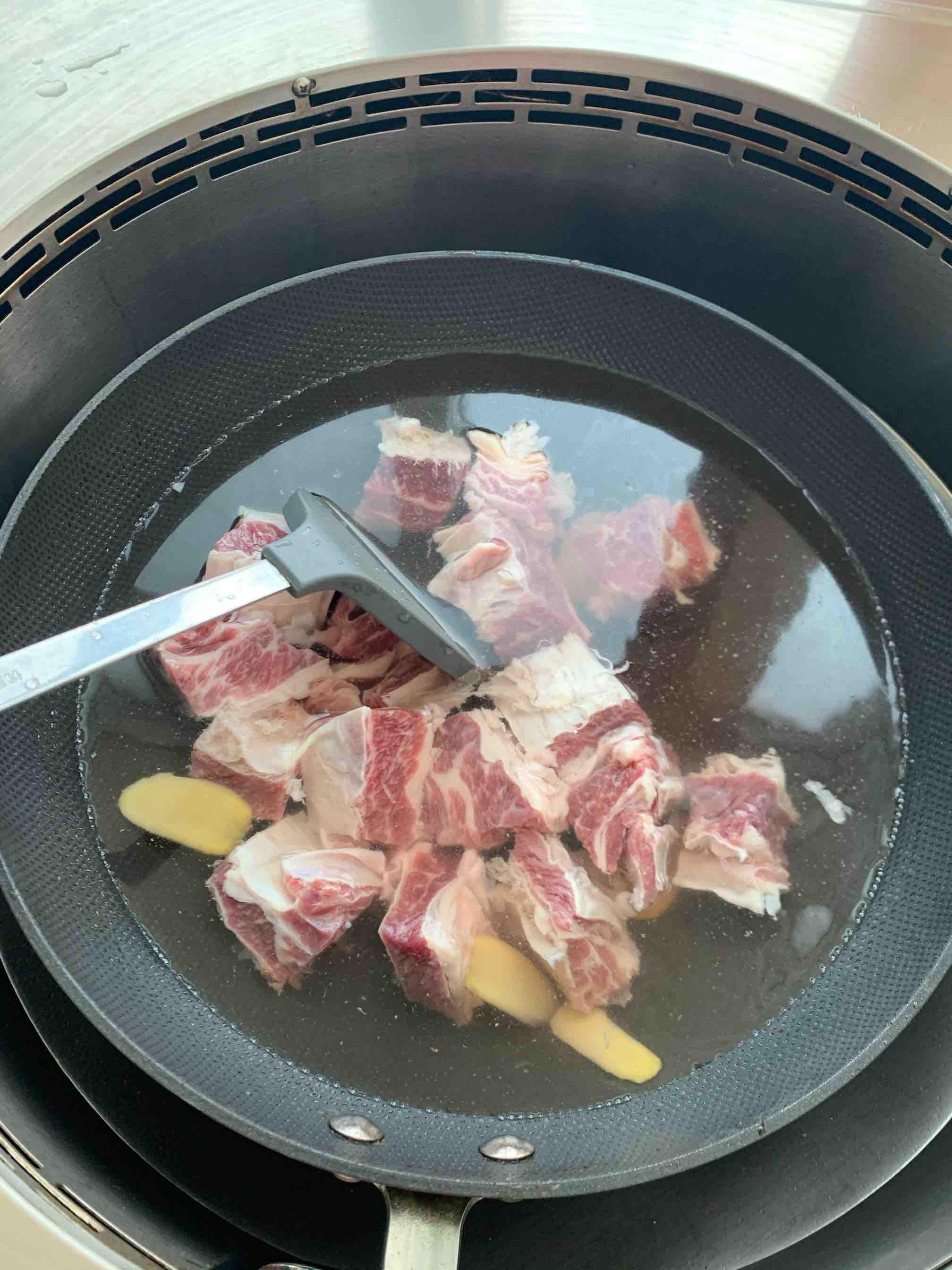 土豆紅燒牛肉的做法-醬香味燒菜譜-易網健康養生網 土豆紅燒牛肉的做法-醬香味燒菜譜