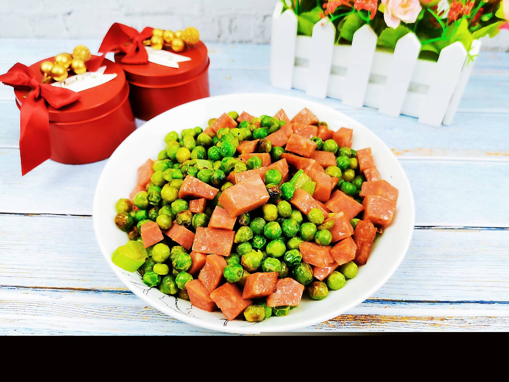 青豆炒火腿的做法-咸鮮味炒菜譜-易網健康養生網 青豆炒火腿的做法-咸鮮味炒菜譜