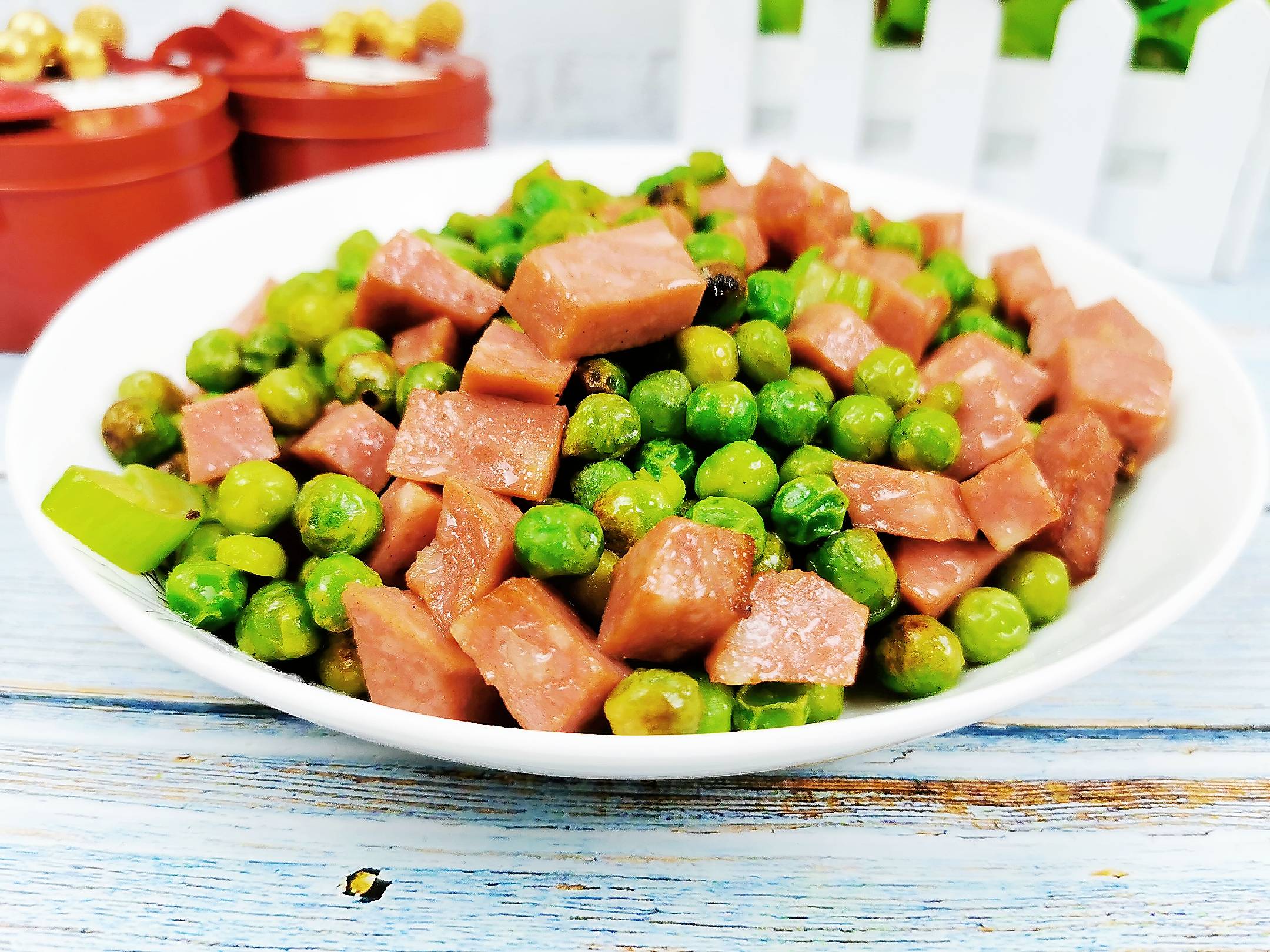 青豆炒火腿的做法-咸鮮味炒菜譜-易網健康養生網 青豆炒火腿的做法-咸鮮味炒菜譜