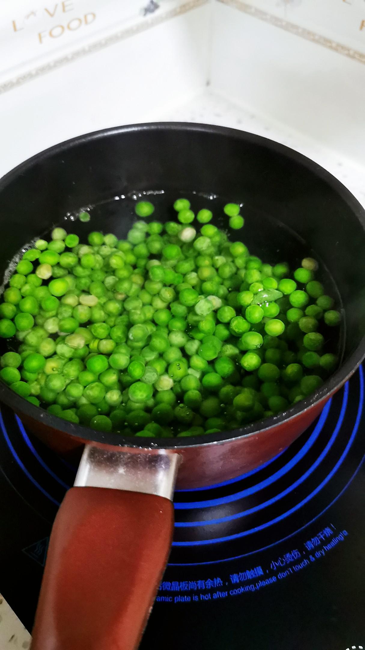 青豆炒火腿的做法-咸鮮味炒菜譜-易網健康養生網 青豆炒火腿的做法-咸鮮味炒菜譜