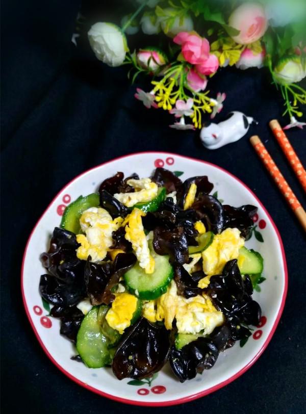 黃瓜木耳炒雞蛋的做法-家常味炒菜譜-易網健康養生網 黃瓜木耳炒雞蛋的做法-家常味炒菜譜