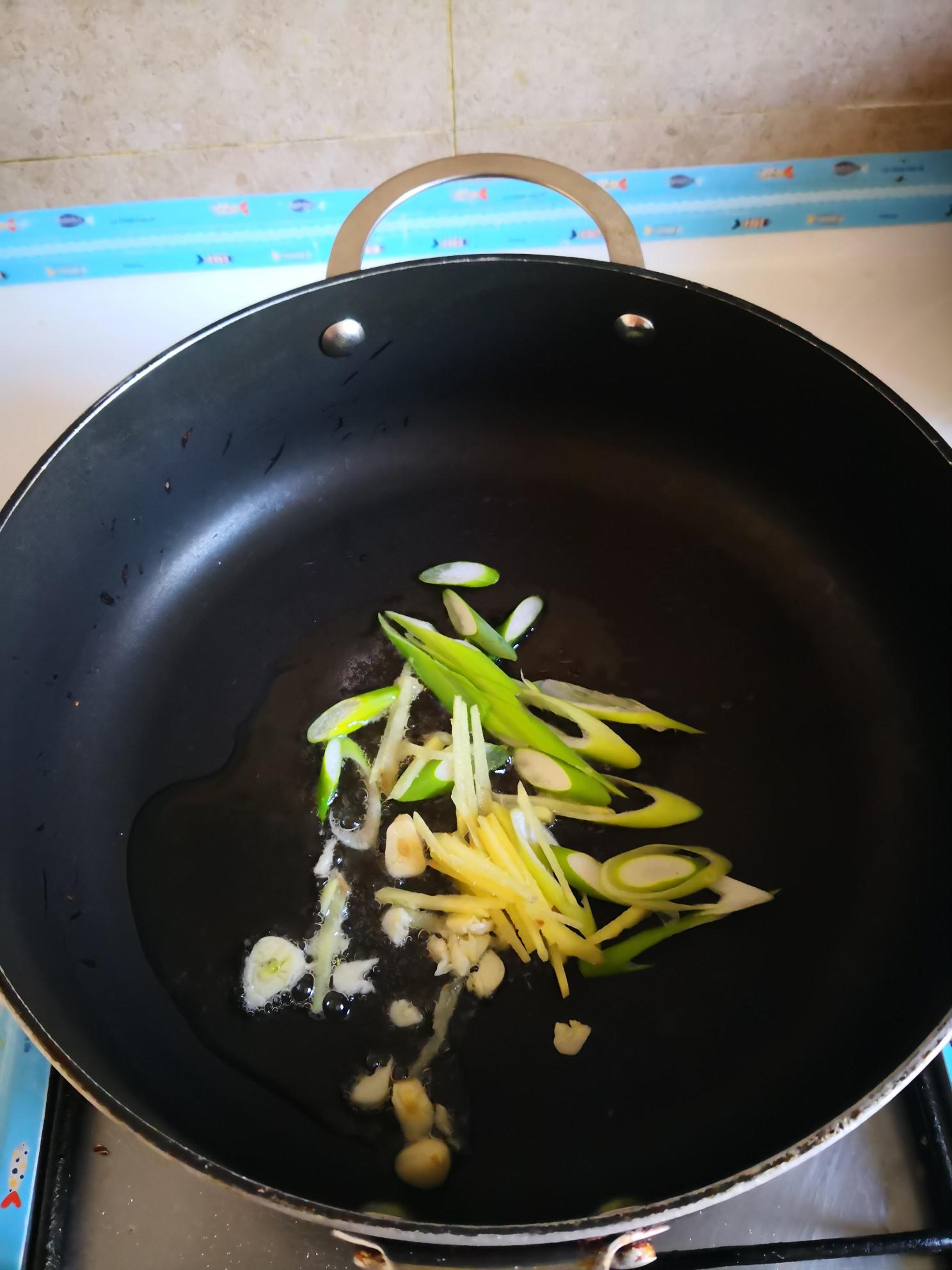 土豆絲炒胡蘿卜絲的做法-家常味炒菜譜-易網(wǎng)健康養(yǎng)生網(wǎng) 土豆絲炒胡蘿卜絲的做法-家常味炒菜譜