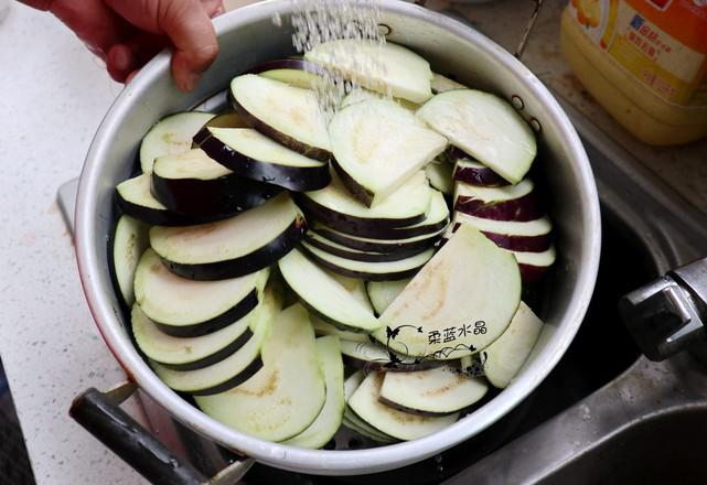 蒜香蒸茄子的做法-蒜香味蒸菜譜-易網<a href=http://www.xllyou.com/ target=_blank class=infotextkey>健康養生</a>網 蒜香蒸茄子的做法-蒜香味蒸菜譜