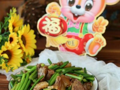 炒蒜苔的做法-家常味炒菜譜