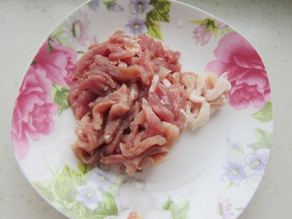 馕包皮芽子炒肉的做法-家常味炒菜譜