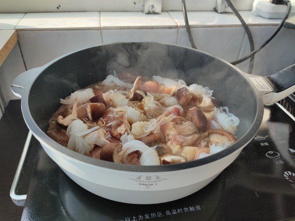 醬香土豆燉雞的做法-家常味燉菜譜