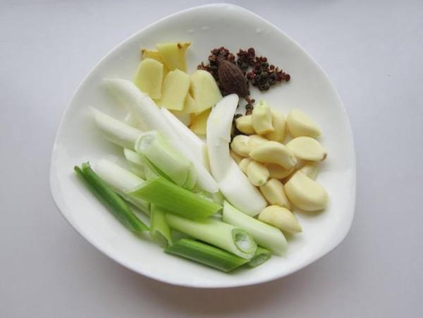 山藥蘆花雞的做法-家常味炒菜譜-易網(wǎng)健康養(yǎng)生網(wǎng) 山藥蘆花雞的做法-家常味炒菜譜