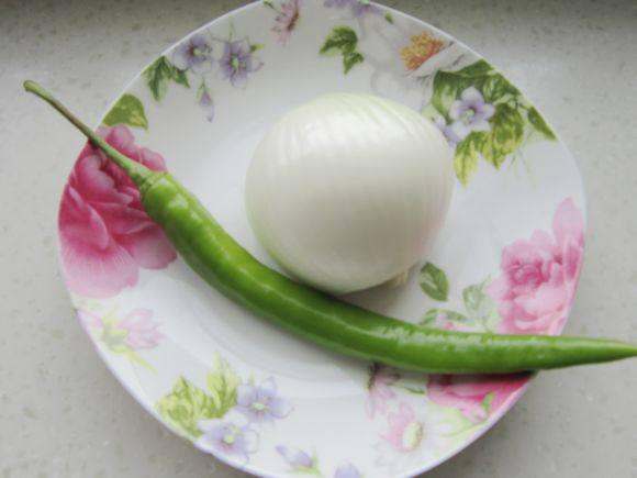 馕包皮芽子炒肉的做法-家常味炒菜譜