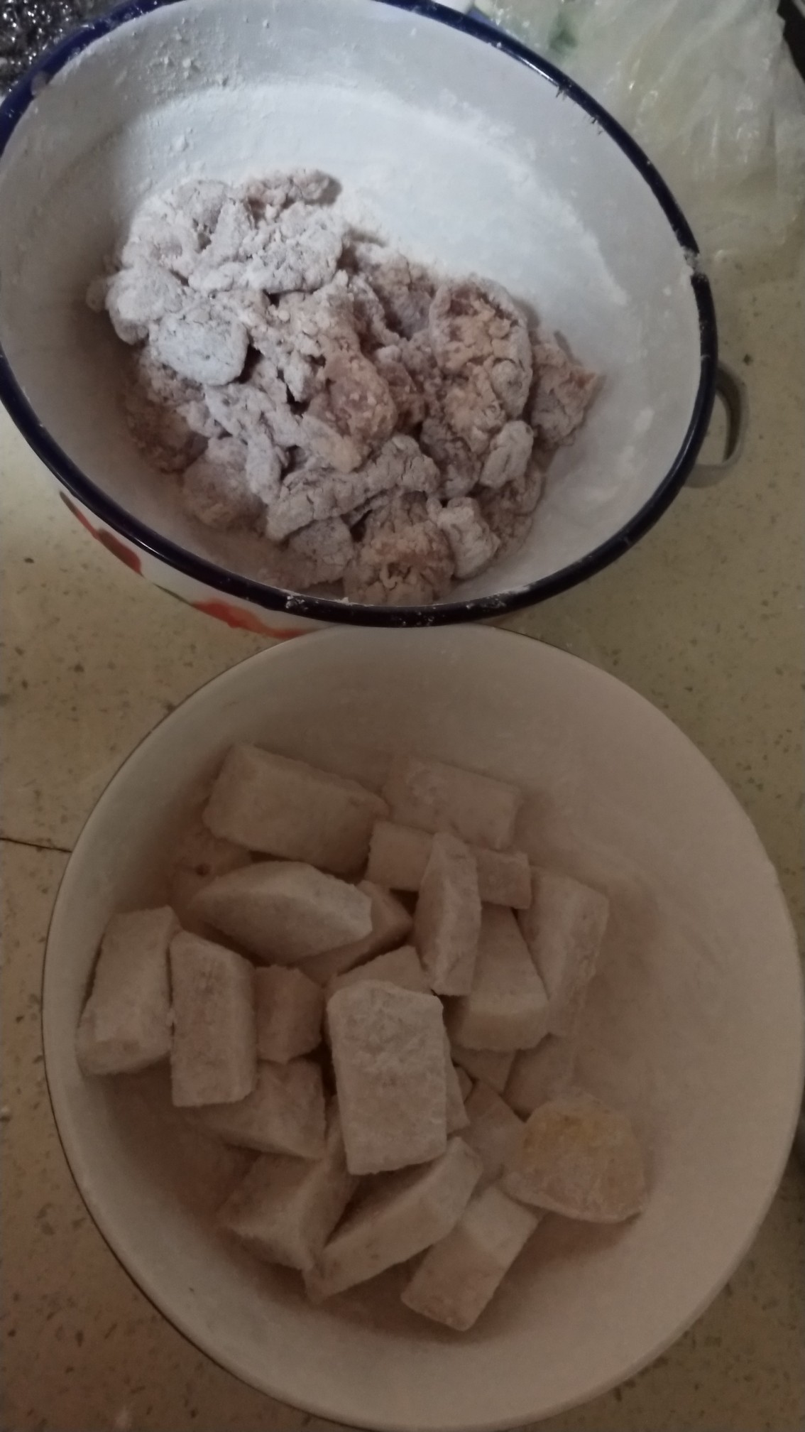 香芋荔枝肉的做法-家常味炸菜譜-易網健康養生網 香芋荔枝肉的做法-家常味炸菜譜