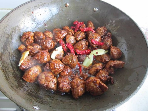 紅燒牛毽子的做法-家常味燒菜譜