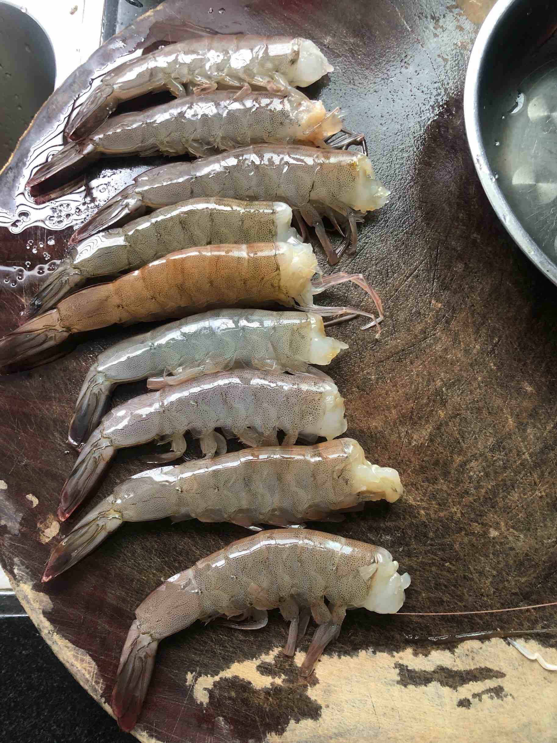 花開富貴之爆炒蝦仁的做法-咸鮮味蒸菜譜