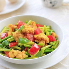 西紅柿蒜薹炒雞蛋的做法-家常味炒菜譜