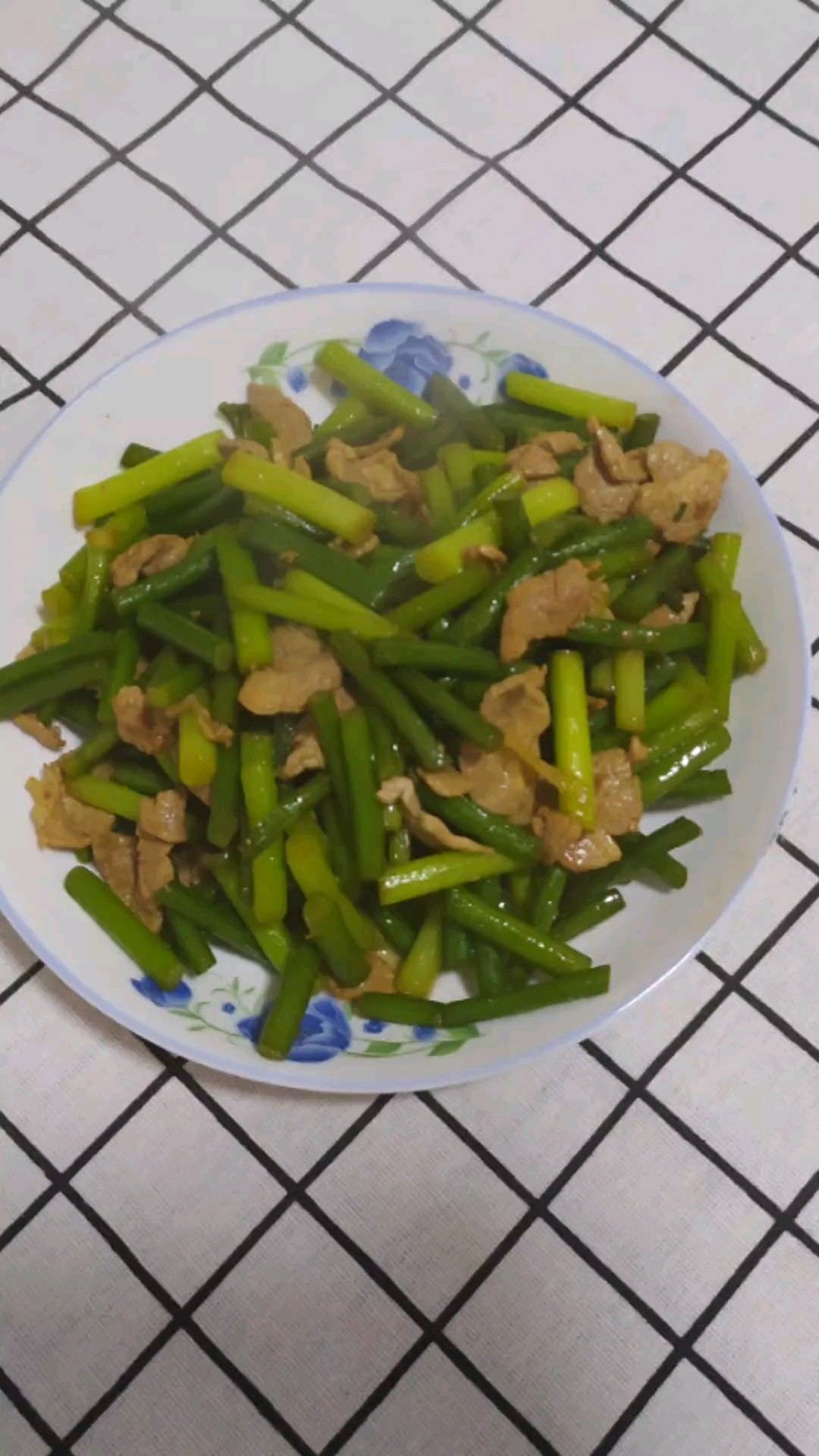 肉炒蒜薹的做法-家常味炒菜譜