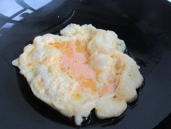 西紅柿蒜薹炒雞蛋的做法-家常味炒菜譜