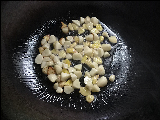 干煸辣子雞的做法-香辣味炒菜譜-易網(wǎng)健康養(yǎng)生網(wǎng) 干煸辣子雞的做法-香辣味炒菜譜