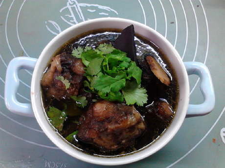 杜仲牛尾湯的做法-咸鮮味燉菜譜-易網健康養生網 杜仲牛尾湯的做法-咸鮮味燉菜譜