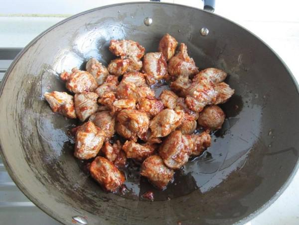 紅燒牛毽子的做法-家常味燒菜譜