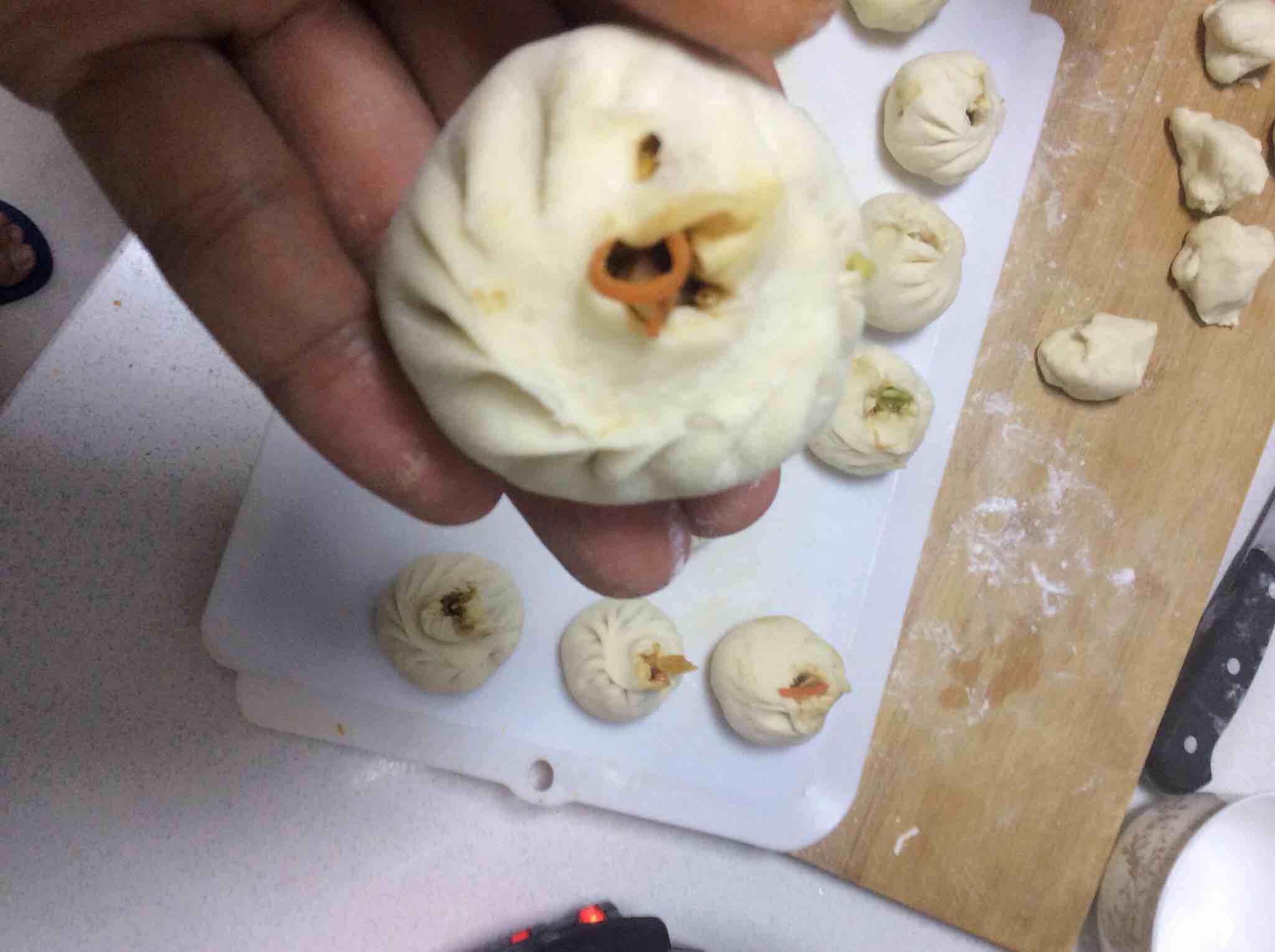 卷心菜粉條雞蛋素包子的做法-家常味蒸菜譜-易網健康養生網 卷心菜粉條雞蛋素包子的做法-家常味蒸菜譜