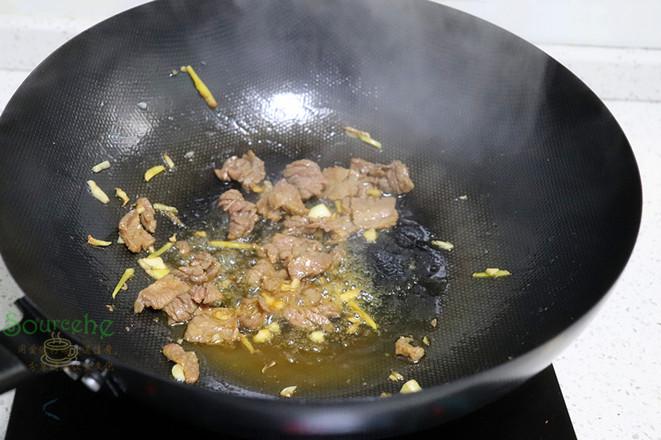 牛肉炒西蘭花的做法-家常味炒菜譜-易網健康養生網 牛肉炒西蘭花的做法-家常味炒菜譜